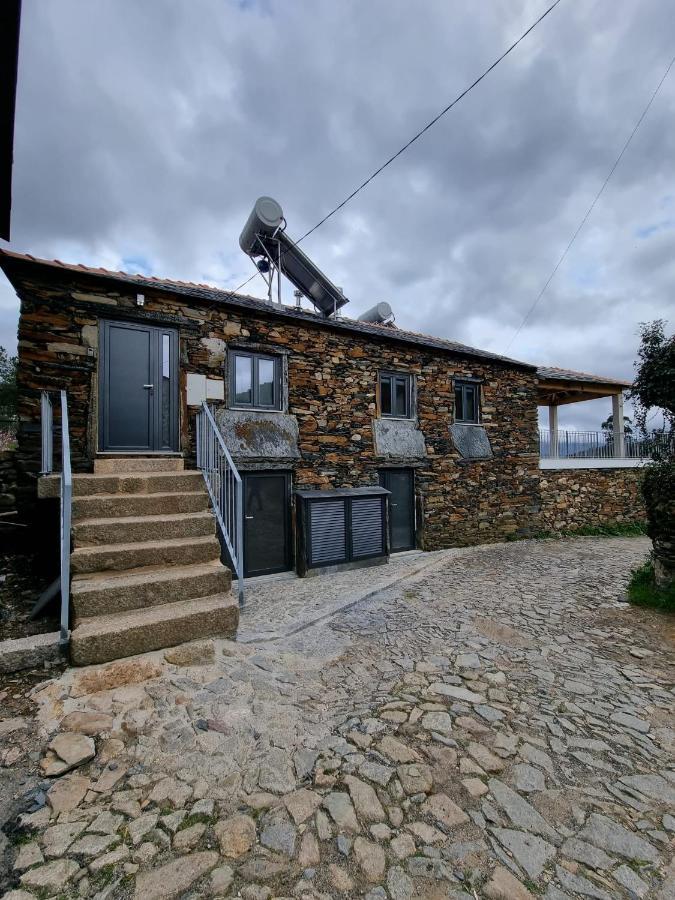 Casa De Baixo Studios Arouca Exterior foto